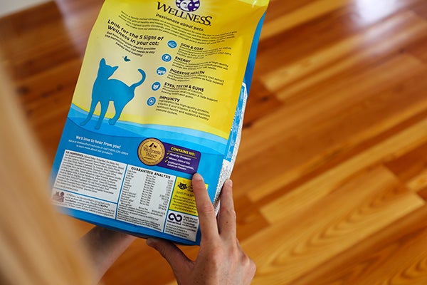 back of cat food bag probiotics